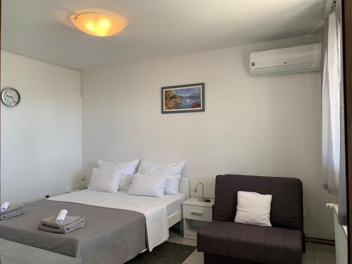 Maestral Suites Шибеник Экстерьер фото
