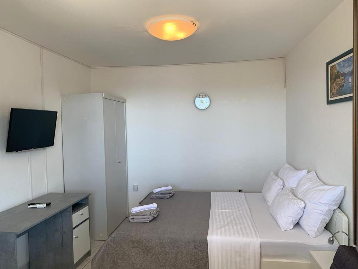 Maestral Suites Шибеник Экстерьер фото