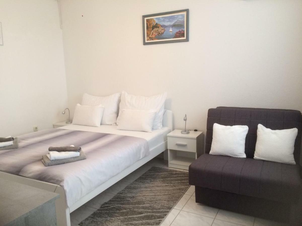 Maestral Suites Шибеник Экстерьер фото