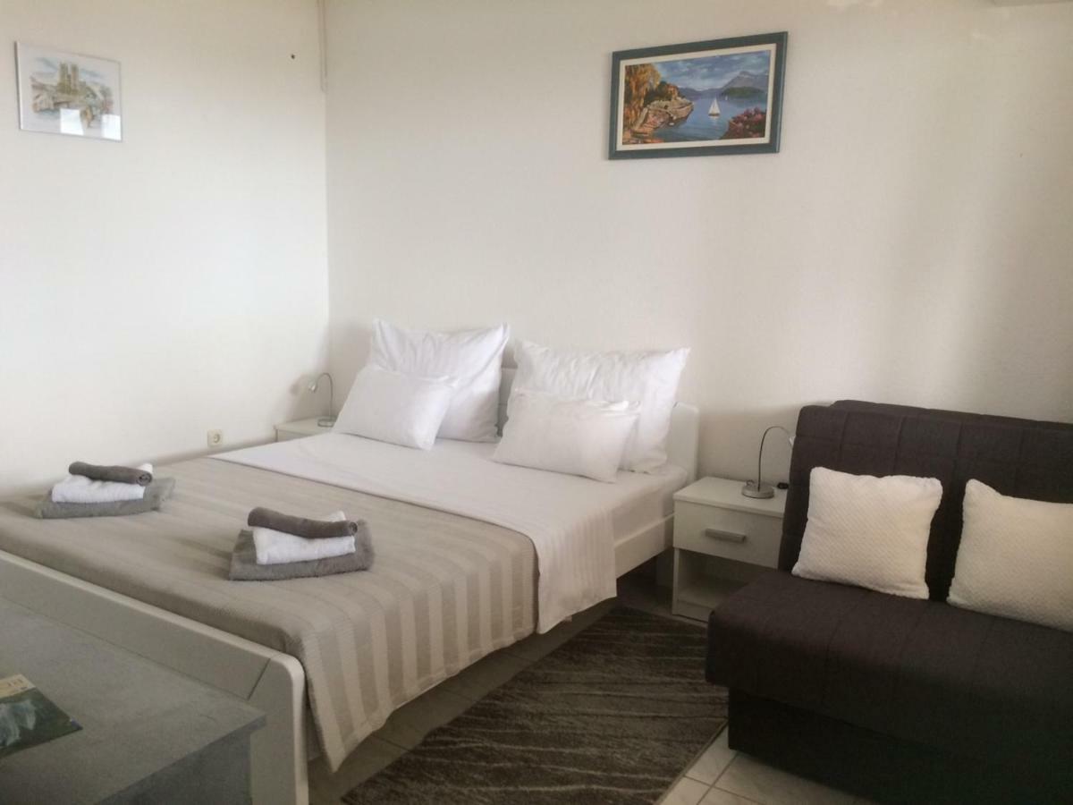 Maestral Suites Шибеник Экстерьер фото